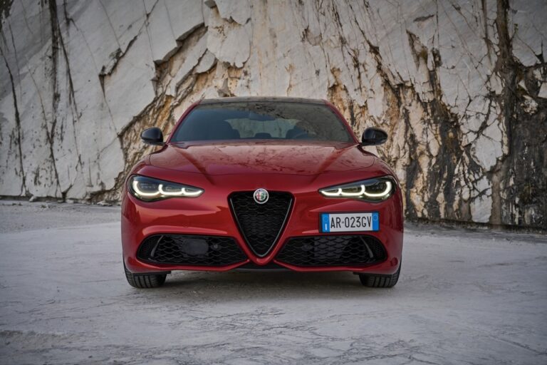Alfa Romeo Giulia e Stelvio facelift: le foto