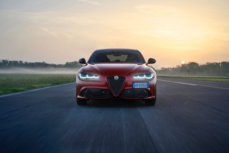 Alfa Romeo Giulia e Stelvio facelift: le foto
