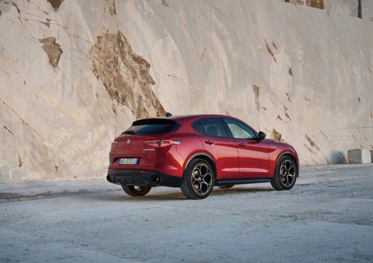 Alfa Romeo Giulia e Stelvio facelift: le foto