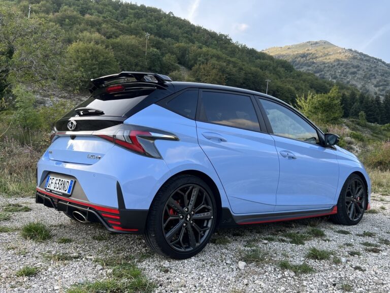 Hyundai i20 N: le foto