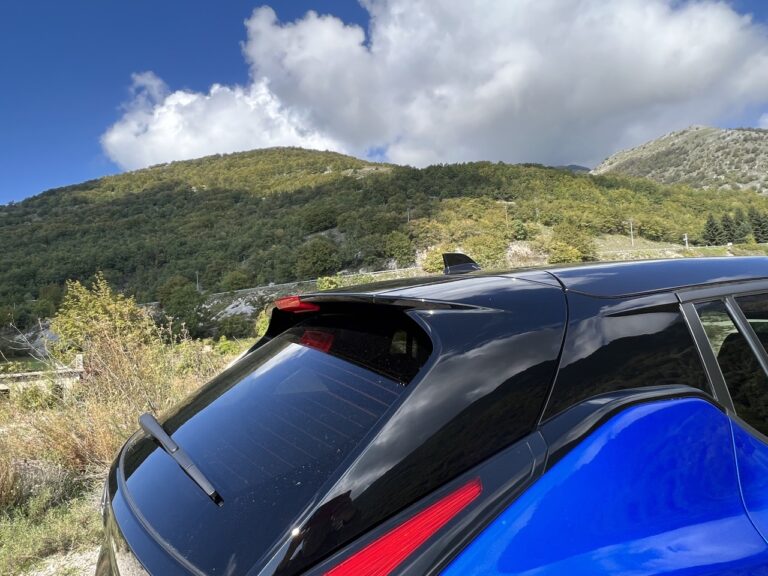 Nissan Leaf 62 kWh: le immagini