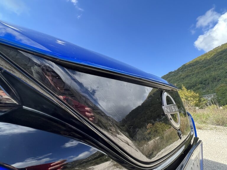 Nissan Leaf 62 kWh: le immagini