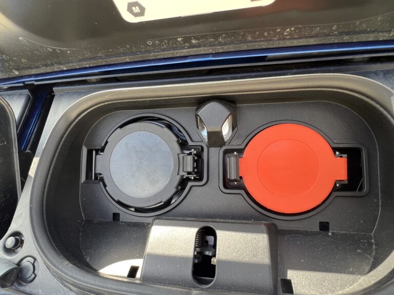 Nissan Leaf 62 kWh: le immagini