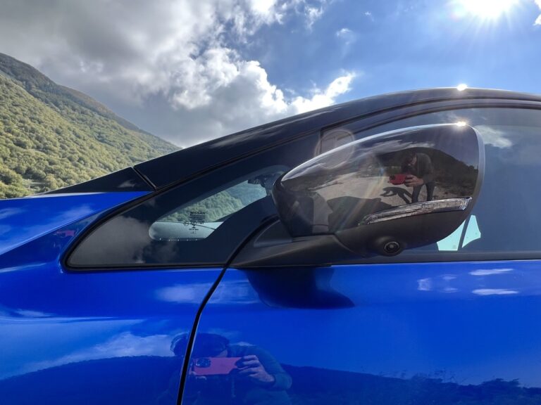 Nissan Leaf 62 kWh: le immagini