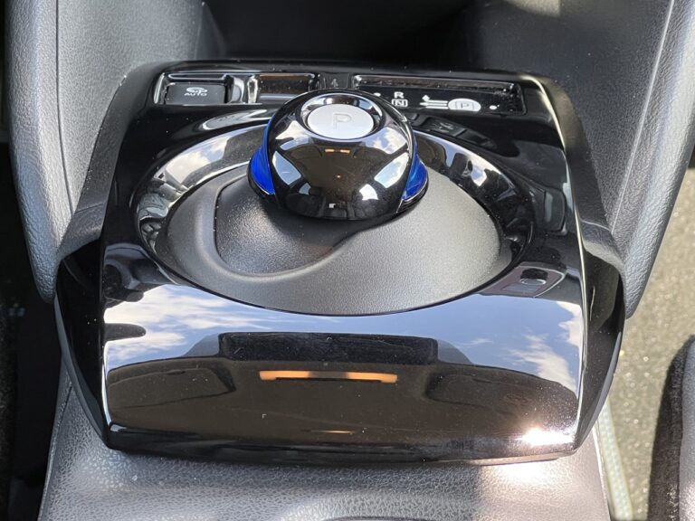 Nissan Leaf 62 kWh: le immagini