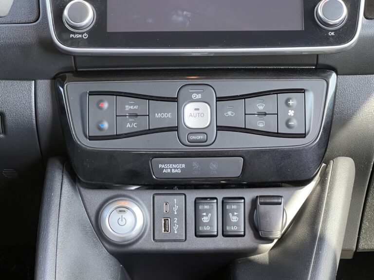 Nissan Leaf 62 kWh: le immagini