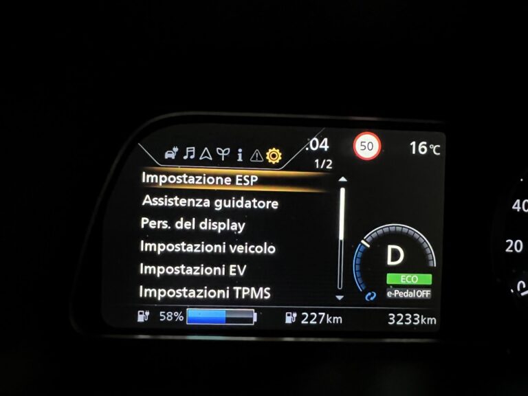 Nissan Leaf 62 kWh: le immagini