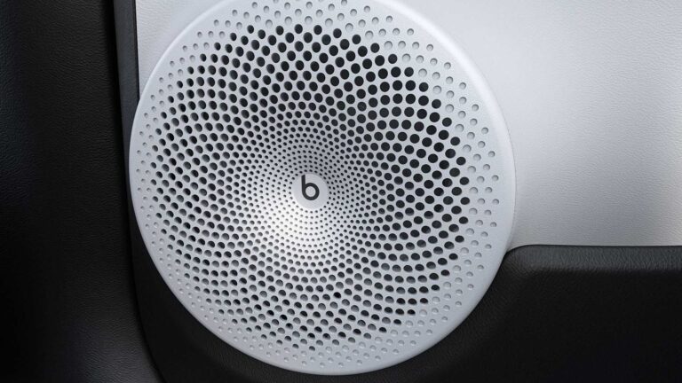 Nuova Smart #1 2023: le immagini ufficiali