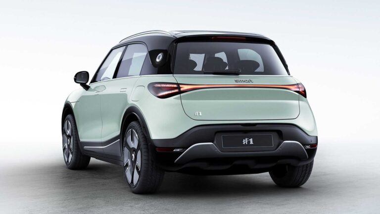 Nuova Smart #1 2023: le immagini ufficiali