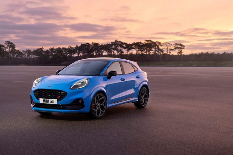 Ford Puma ST Powershift: le immagini