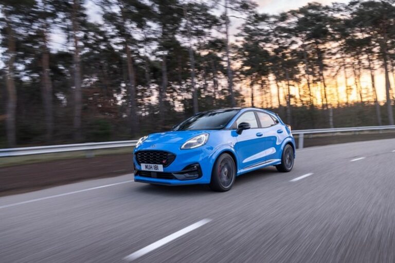 Ford Puma ST Powershift: le immagini