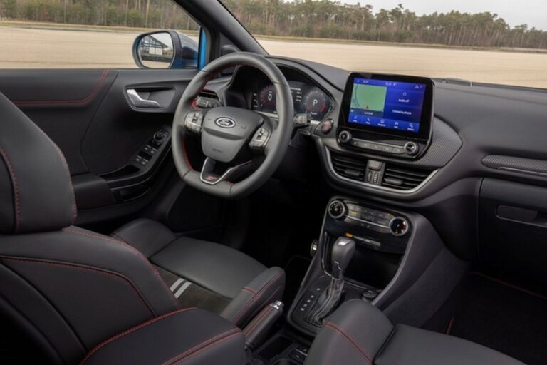 Ford Puma ST Powershift: le immagini