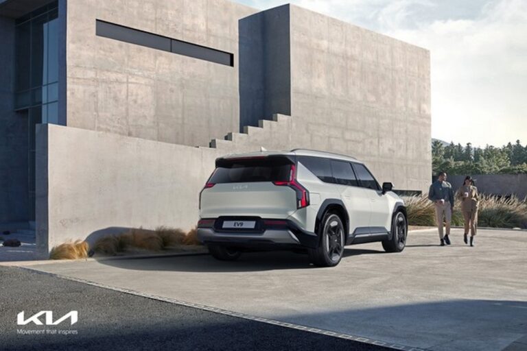 Kia EV9: immagini ufficiali