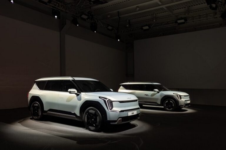 Kia EV9: immagini ufficiali