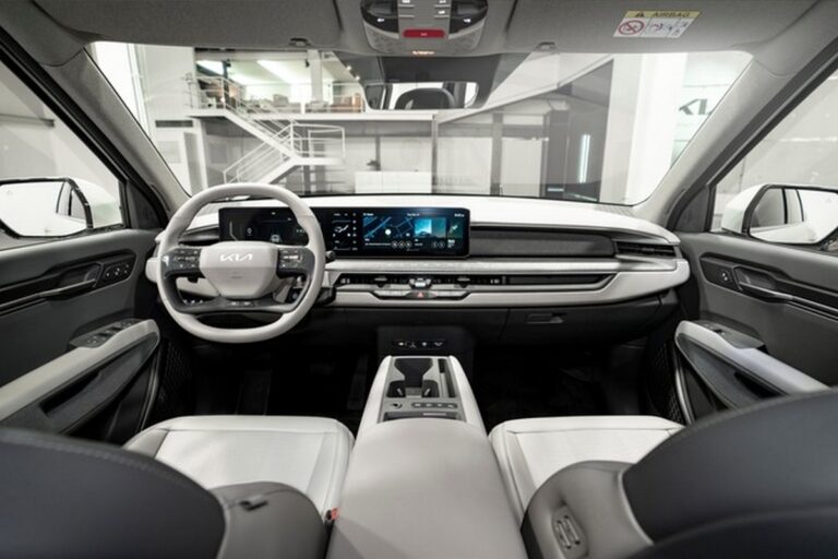 Kia EV9: immagini ufficiali
