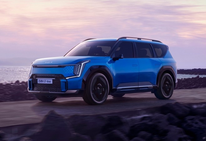 Kia EV9: immagini ufficiali