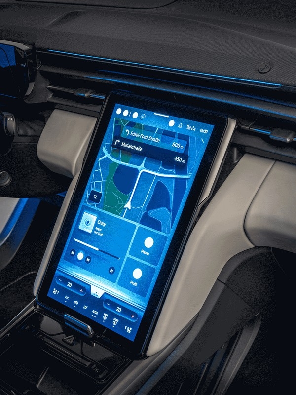 Ford Explorer 2023: immagini ufficiali