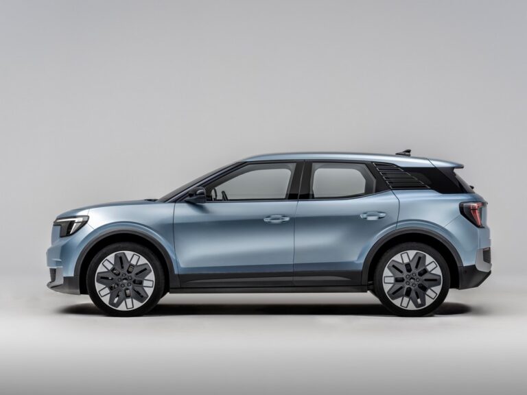 Ford Explorer 2023: immagini ufficiali