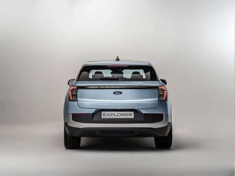 Ford Explorer 2023: immagini ufficiali
