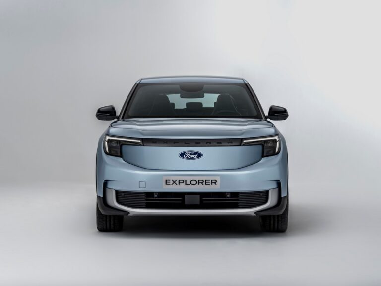 Ford Explorer 2023: immagini ufficiali