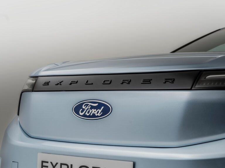 Ford Explorer 2023: immagini ufficiali