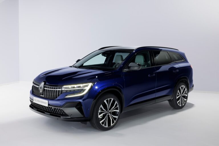 Renault Espace: immagini ufficiali