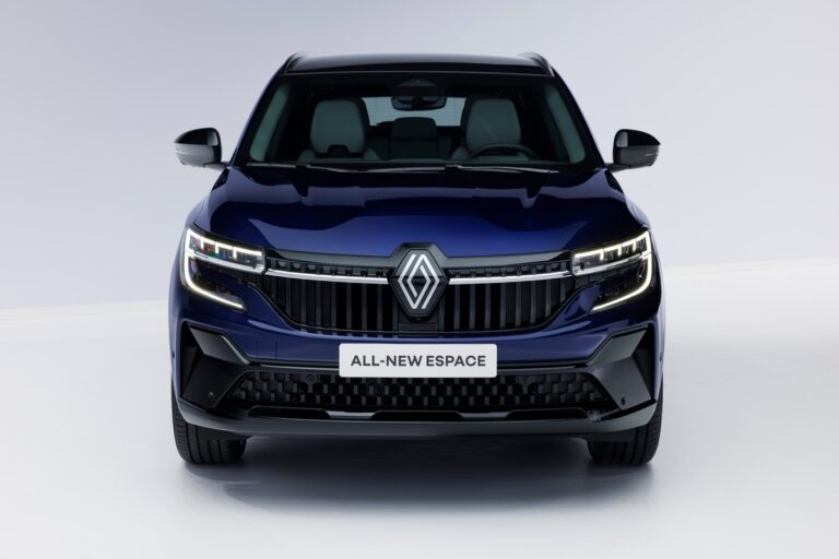 Renault Espace: immagini ufficiali