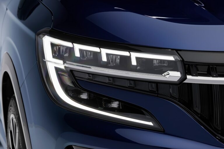 Renault Espace: immagini ufficiali