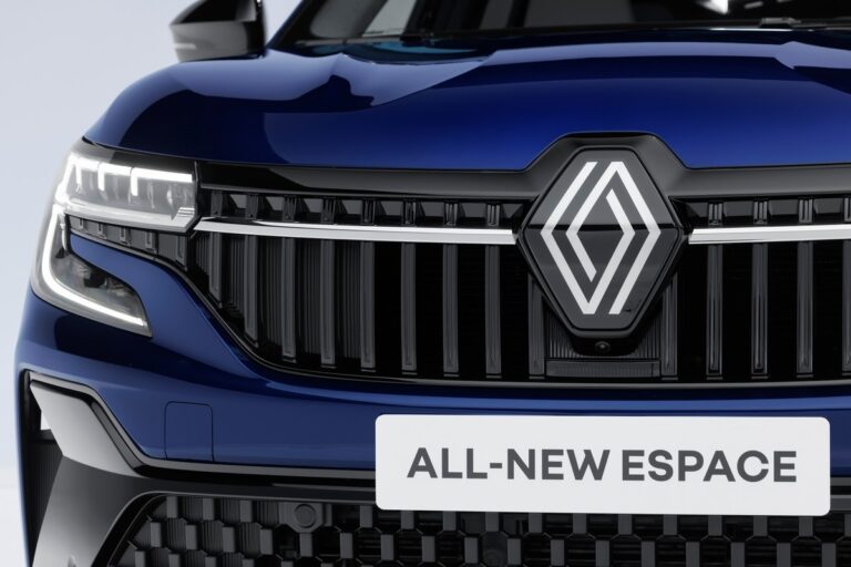Renault Espace: immagini ufficiali