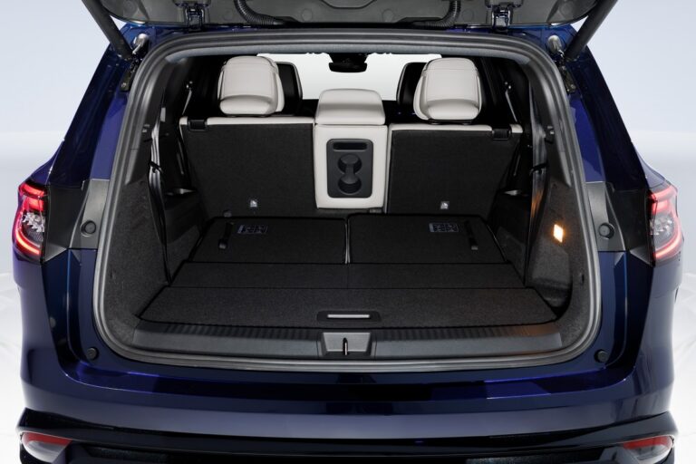 Renault Espace: immagini ufficiali