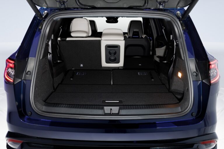 Renault Espace: immagini ufficiali