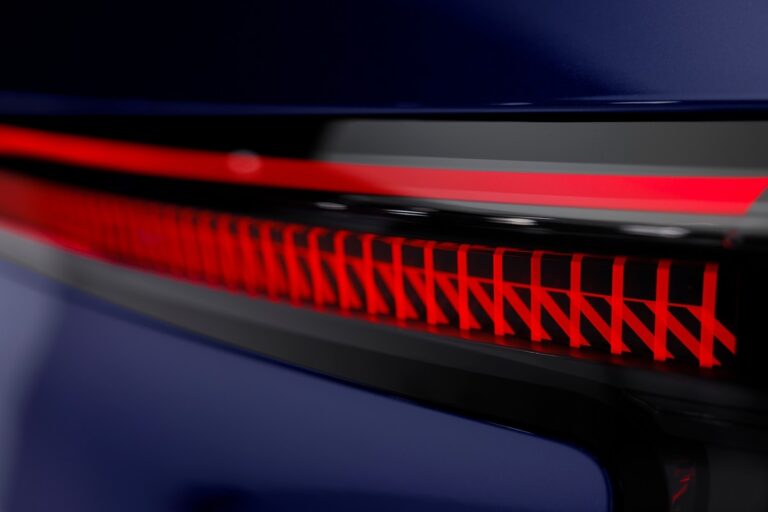 Renault Espace: immagini ufficiali