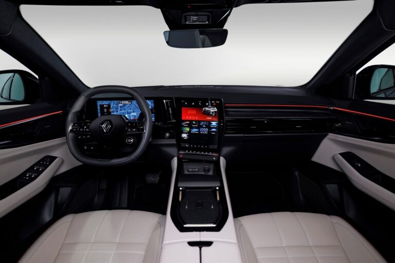 Renault Espace: immagini ufficiali