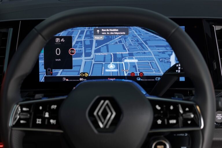 Renault Espace: immagini ufficiali