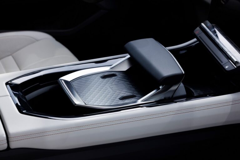 Renault Espace: immagini ufficiali