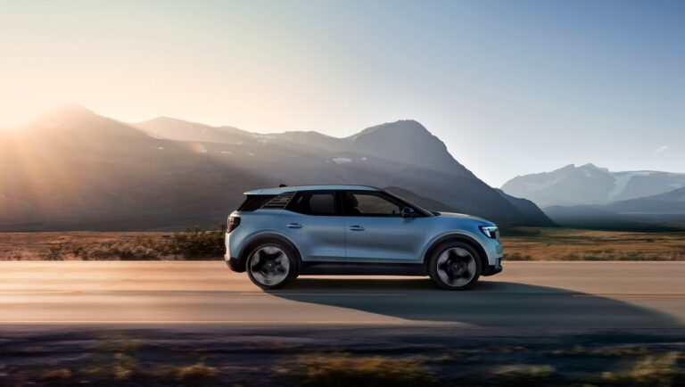 Ford Explorer 2023: immagini ufficiali