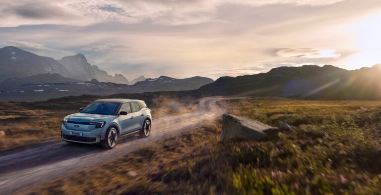 Ford Explorer 2023: immagini ufficiali