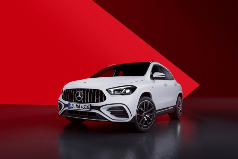 Mercedes-Benz GLA 2023: immagini ufficiali