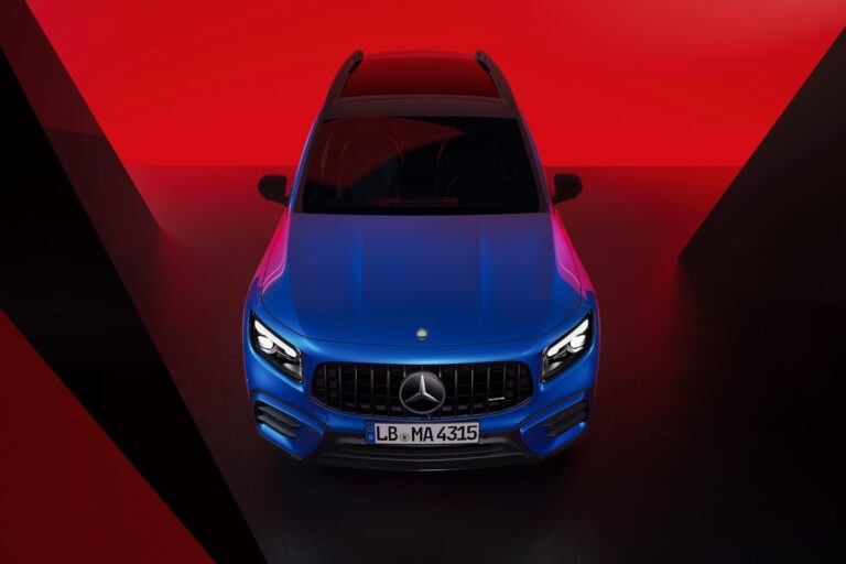 Mercedes-Benz GLB 2023: immagini ufficiali