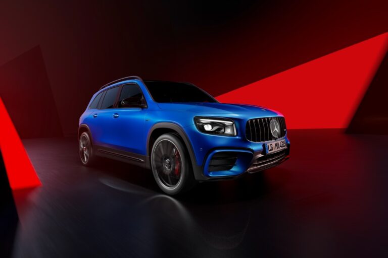 Mercedes-Benz GLB 2023: immagini ufficiali