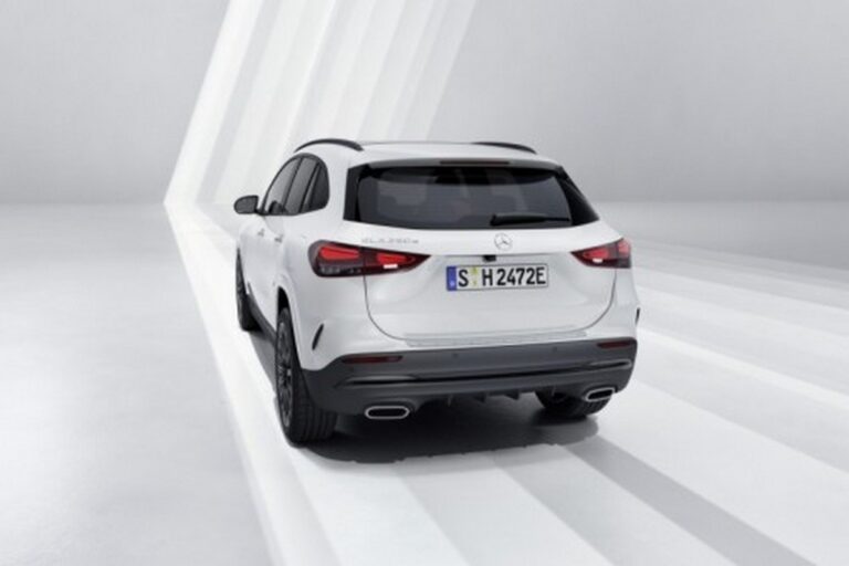 Mercedes-Benz GLA 2023: immagini ufficiali