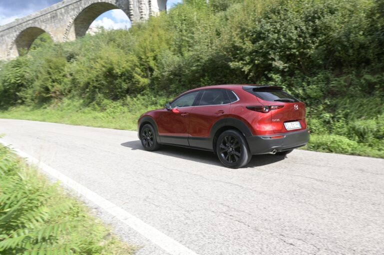 Mazda CX-30: test drive