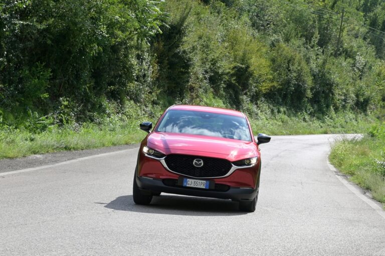 Mazda CX-30: test drive