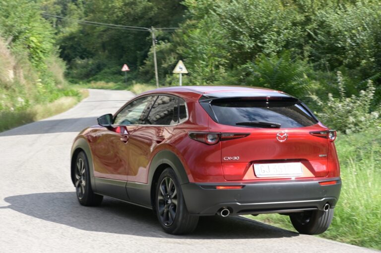 Mazda CX-30: test drive