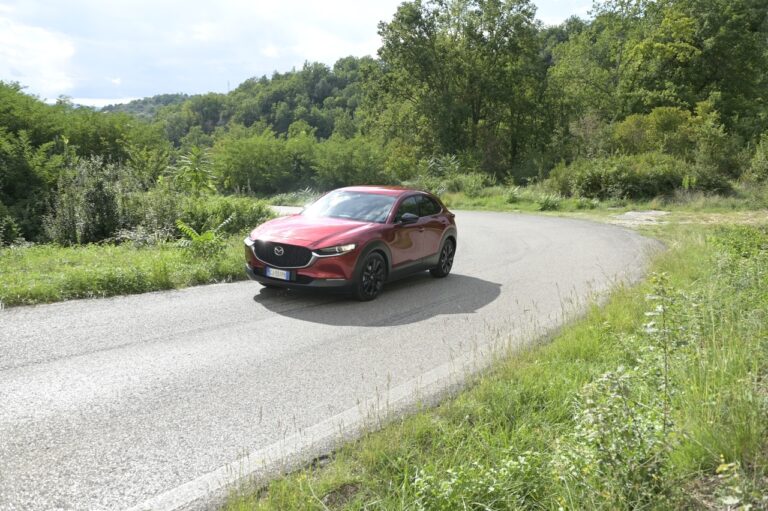 Mazda CX-30: test drive