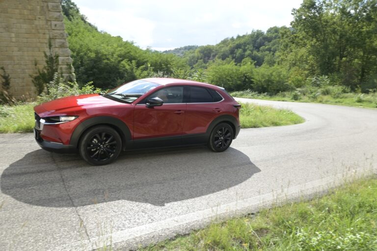 Mazda CX-30: test drive