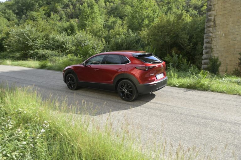 Mazda CX-30: test drive