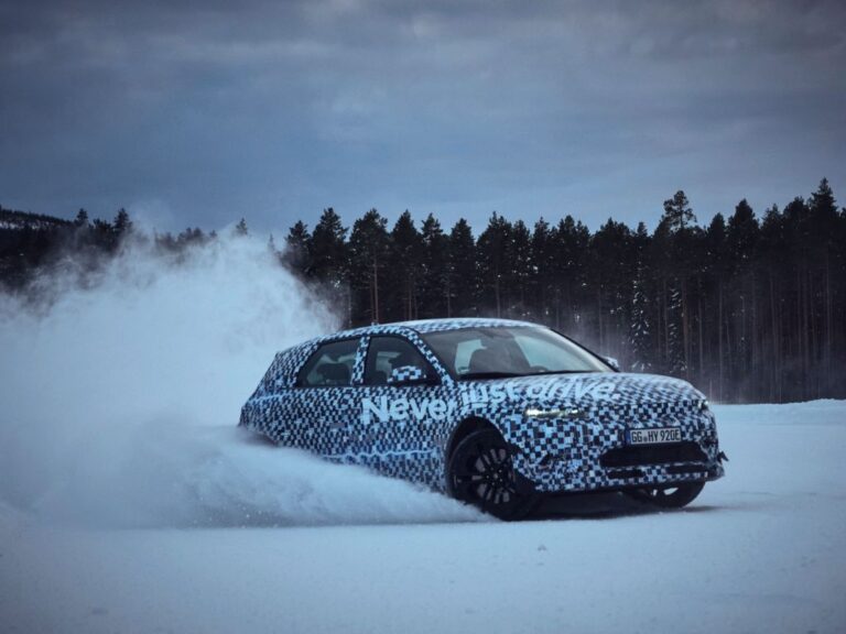 Hyundai Ioniq 5 N: le immagini ufficiali
