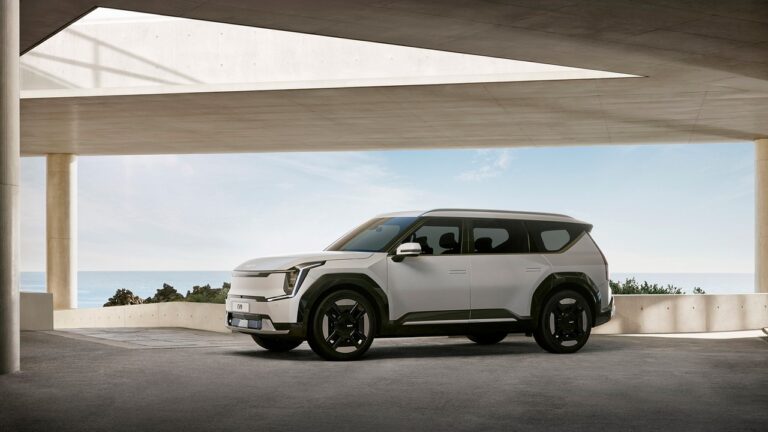 Kia EV9: immagini ufficiali