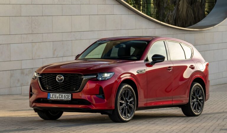 Mazda CX-60 e-Skyactiv D: immagini ufficiali
